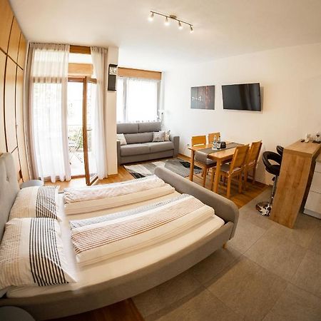 מראנו Flow Apartments Astoria מראה חיצוני תמונה