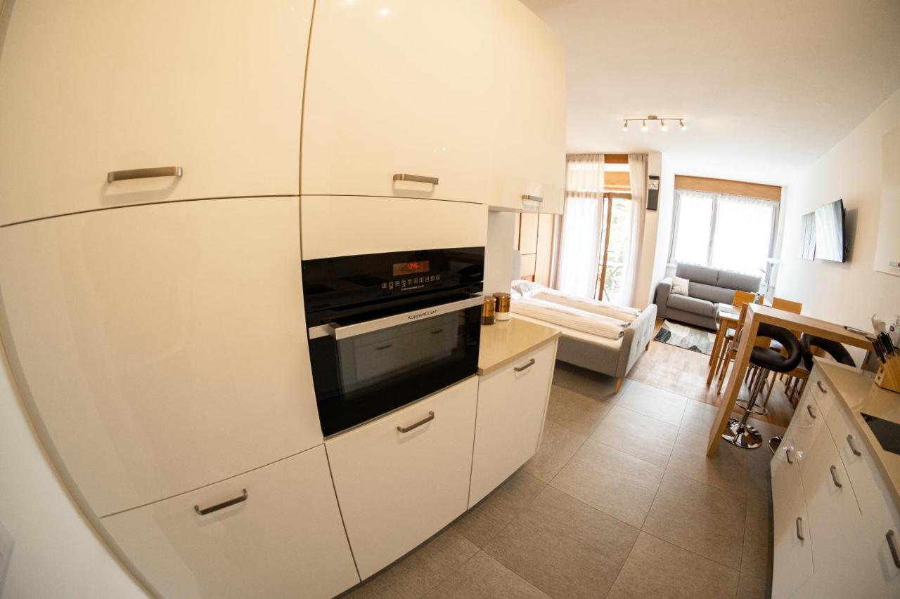 מראנו Flow Apartments Astoria מראה חיצוני תמונה