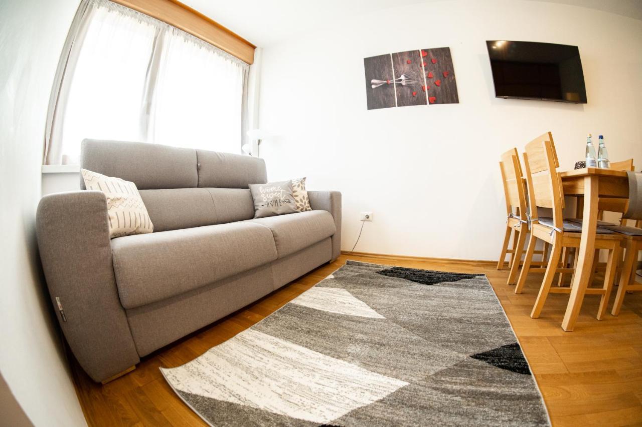 מראנו Flow Apartments Astoria מראה חיצוני תמונה