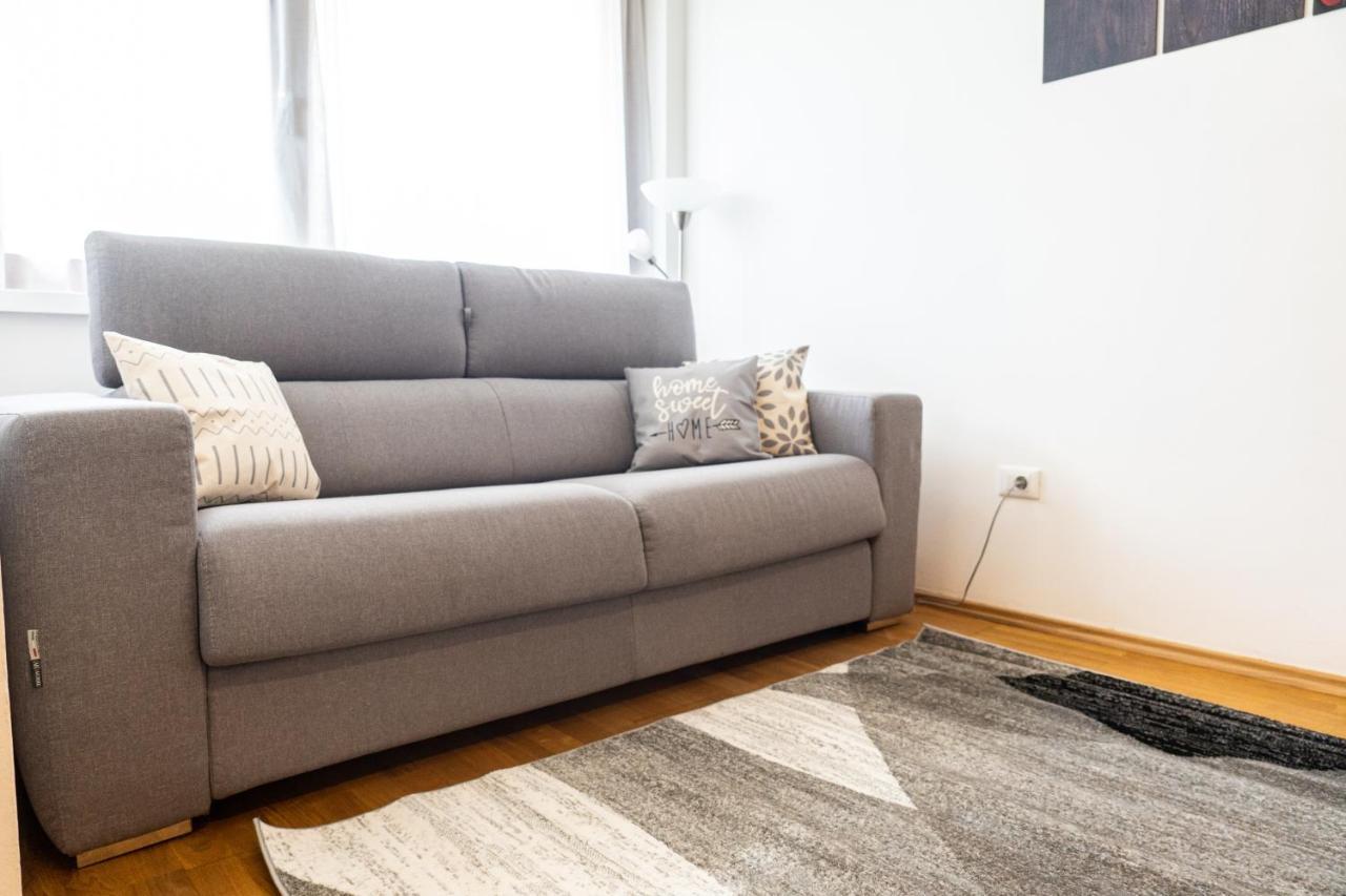 מראנו Flow Apartments Astoria מראה חיצוני תמונה