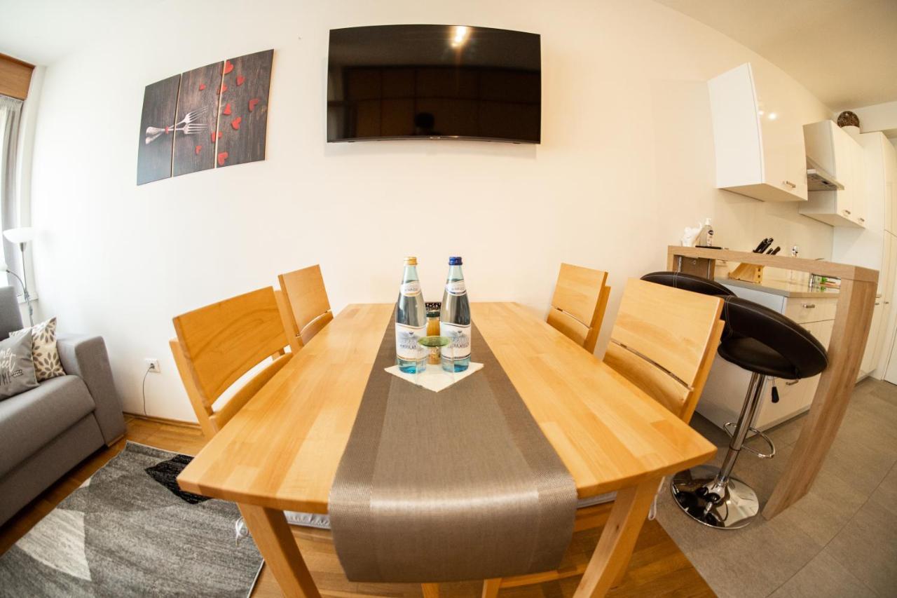 מראנו Flow Apartments Astoria מראה חיצוני תמונה