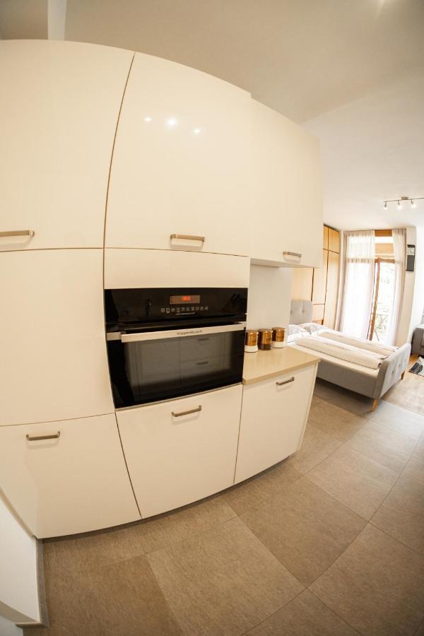 מראנו Flow Apartments Astoria מראה חיצוני תמונה
